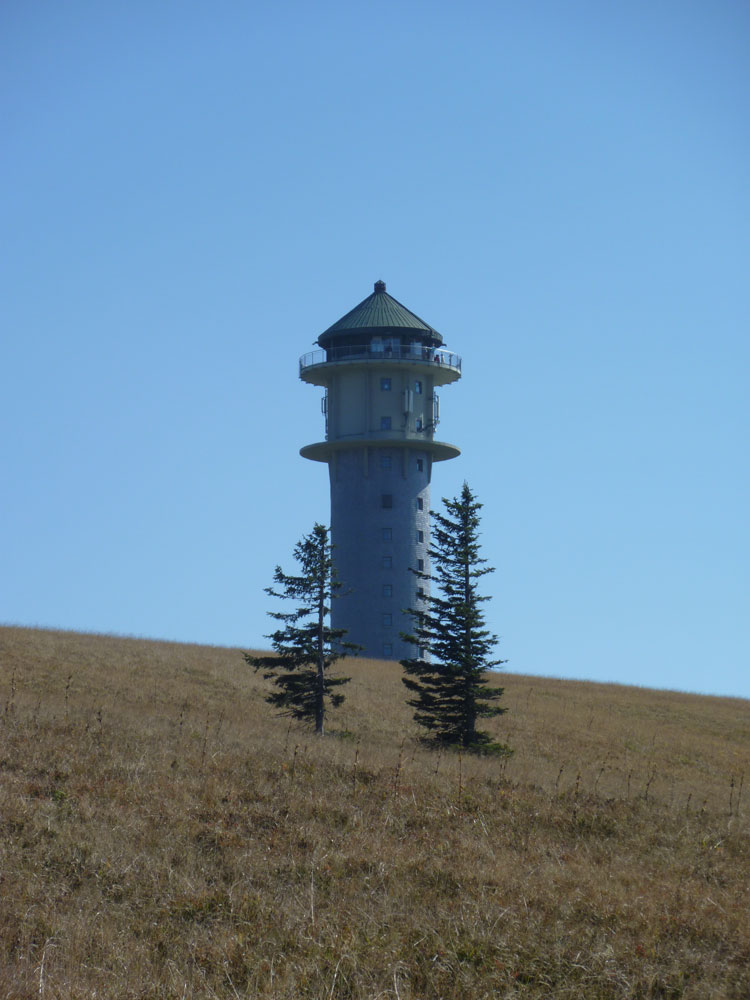 Feldberg in Schwarzwald: Aussichtsturm auf dem Seebuck