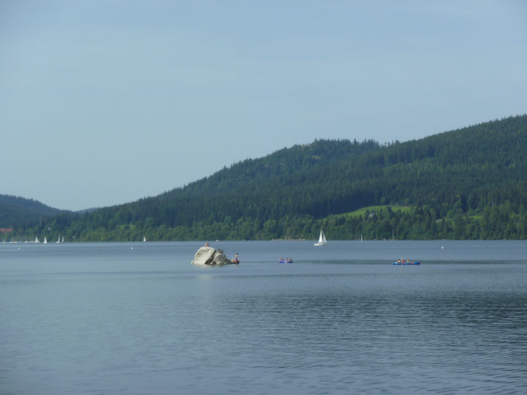 Schluchsee im Schwarzwald: Felseninsel