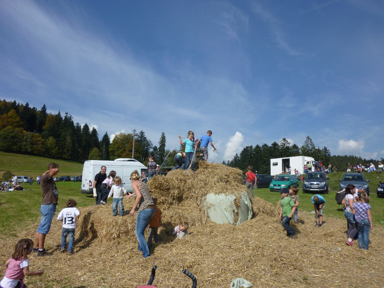 Kinder Spielplatz Stroh